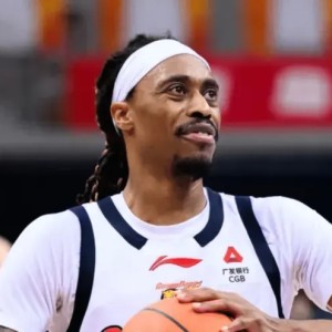 hth-媒体人：看了球的人会明白这场麦考尔的数据是怎么来的