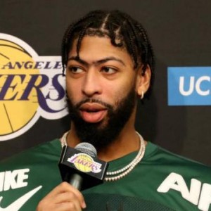 华体会体育app-下半场爆发！团队发力湖人收获赛季最大比分胜利