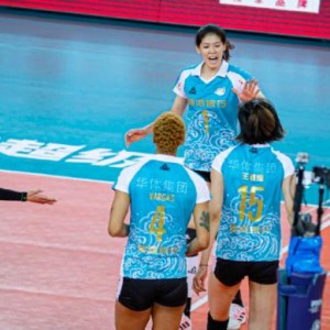 华体会-天津女排首秀逆转取胜 李盈莹瓦尔加斯合砍50分